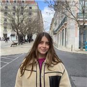 Profesora de inglés de apoyo para niños